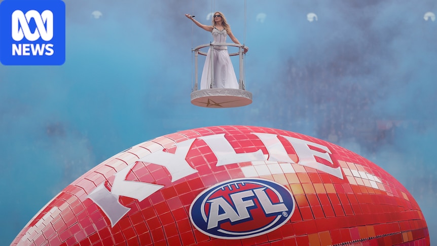 The biggest moments of Kylie Minogue's AFL grand final show