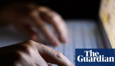 Private colleges around Australia offering last-minute discounts for diploma allegedly ‘misused by shonks’ | Australian education