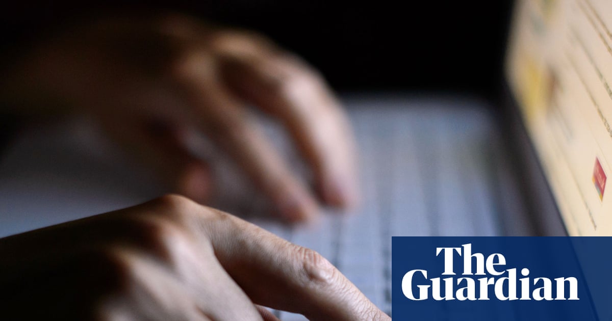 Private colleges around Australia offering last-minute discounts for diploma allegedly ‘misused by shonks’ | Australian education