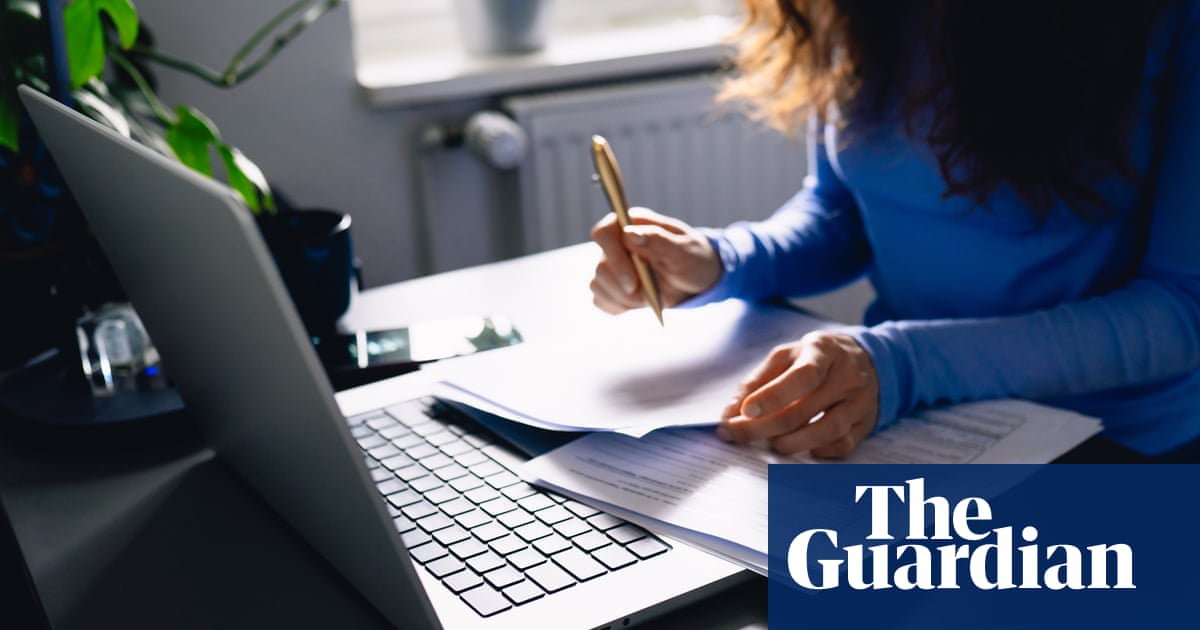 Academics and AI marking: a welcome aid for overworked staff or a sloppy shortcut? | Australian universities