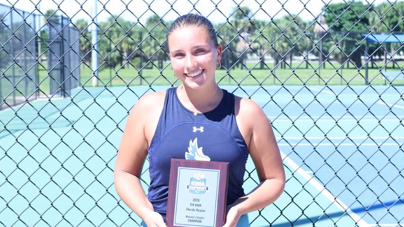 No. 1 Women’s Tennis Sweeps Singles and Doubles Titles at ITA Regional