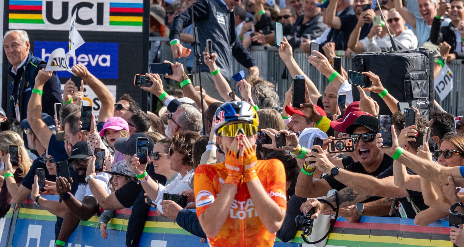 2025 UCI Road World Championships: Vollering Caught, Not Beaten - Cycling West