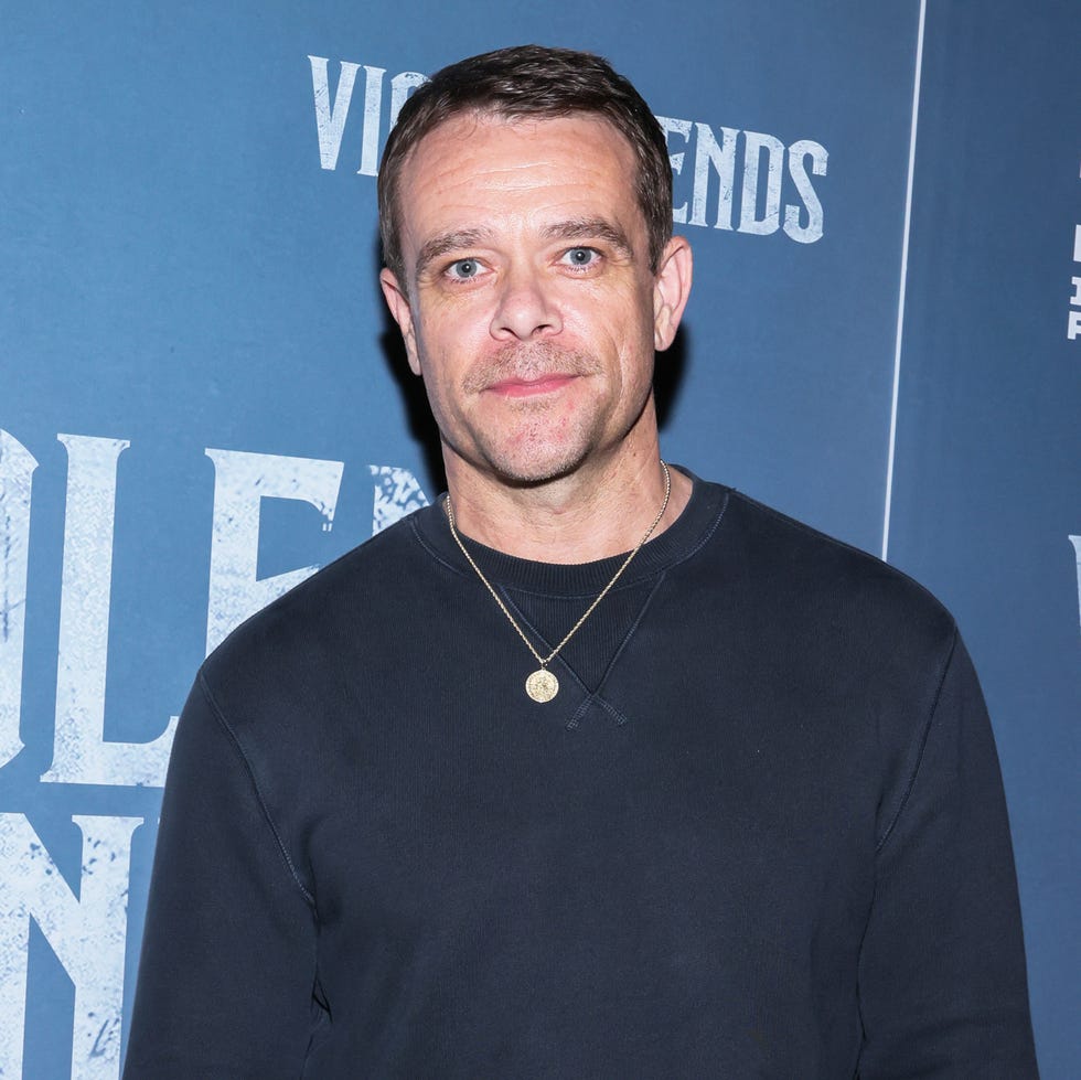 Nick Stahl nick stahl in dark sweater at violent ends film event backdrop.