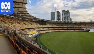 Queensland premier refuses to reveal cost to install cricket wicket from Gabba at Victoria Park stadium