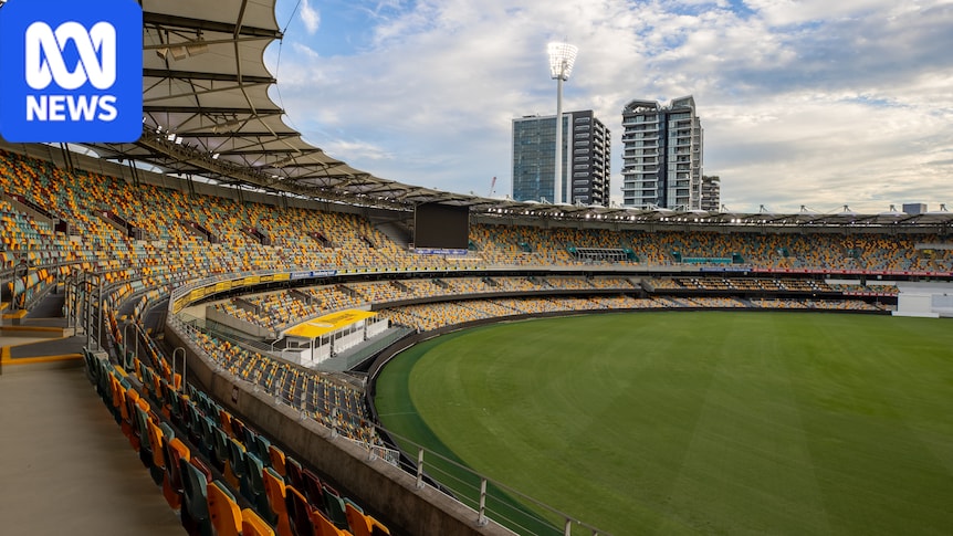 Queensland premier refuses to reveal cost to install cricket wicket from Gabba at Victoria Park stadium