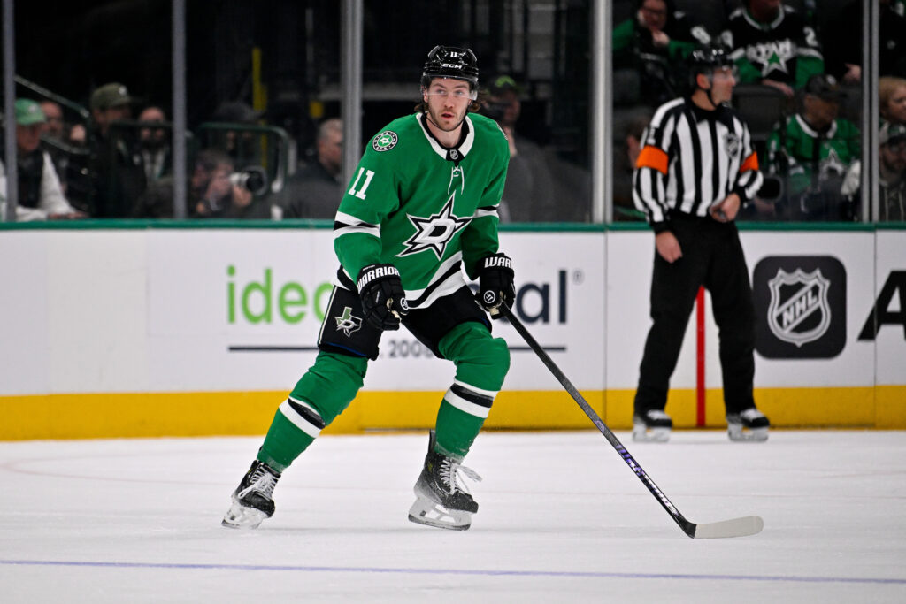 Panthers Sign Nathan Bastian To Two-Way Deal – Pro Hockey Rumors