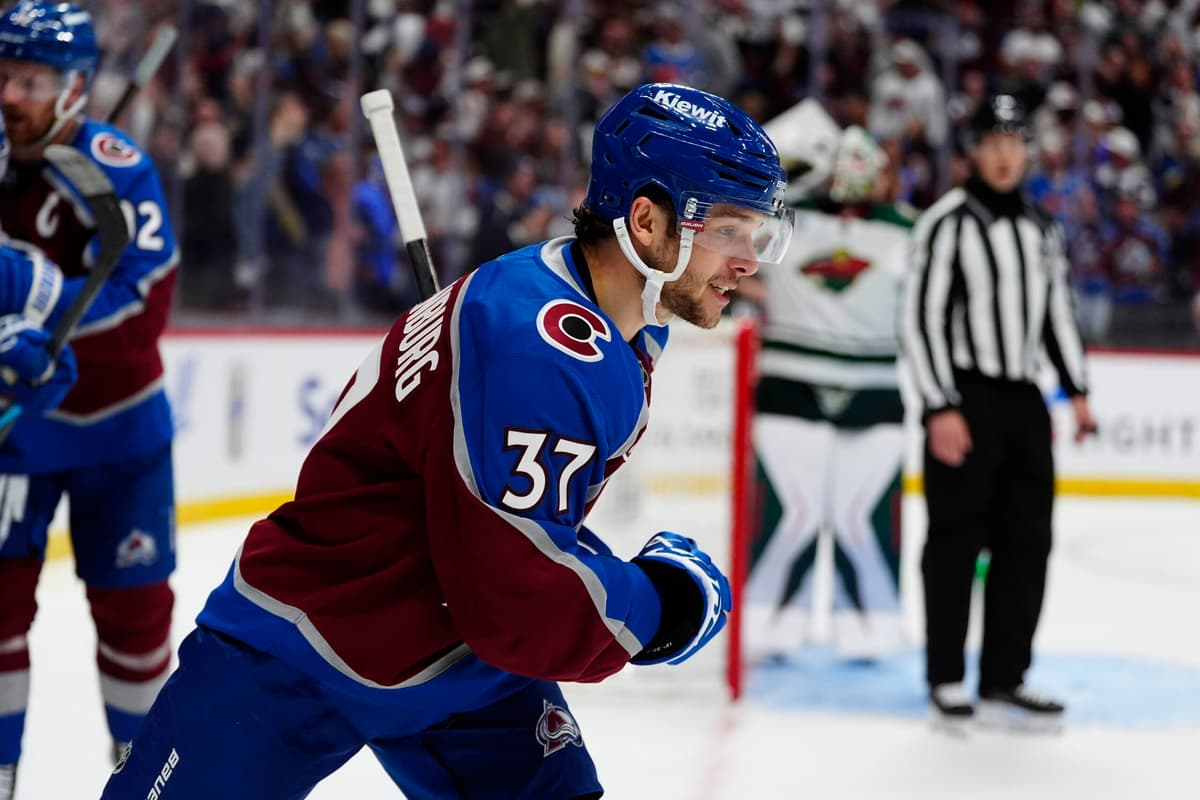 Report: Leafs sign Nick Blankenburg to PTO