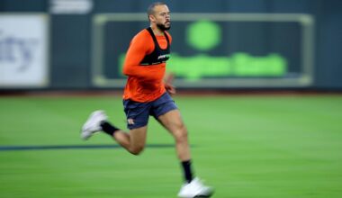 Astros weighing move to second base for Carlos Correa upon return: Source