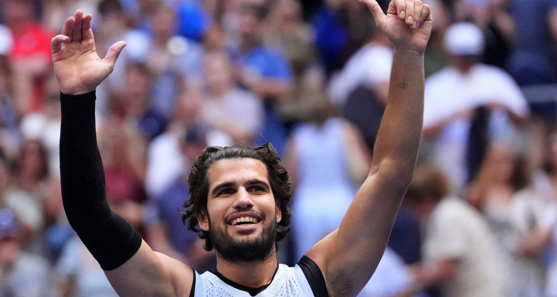 Alcaraz breezes into last eight at US Open | Tennis News