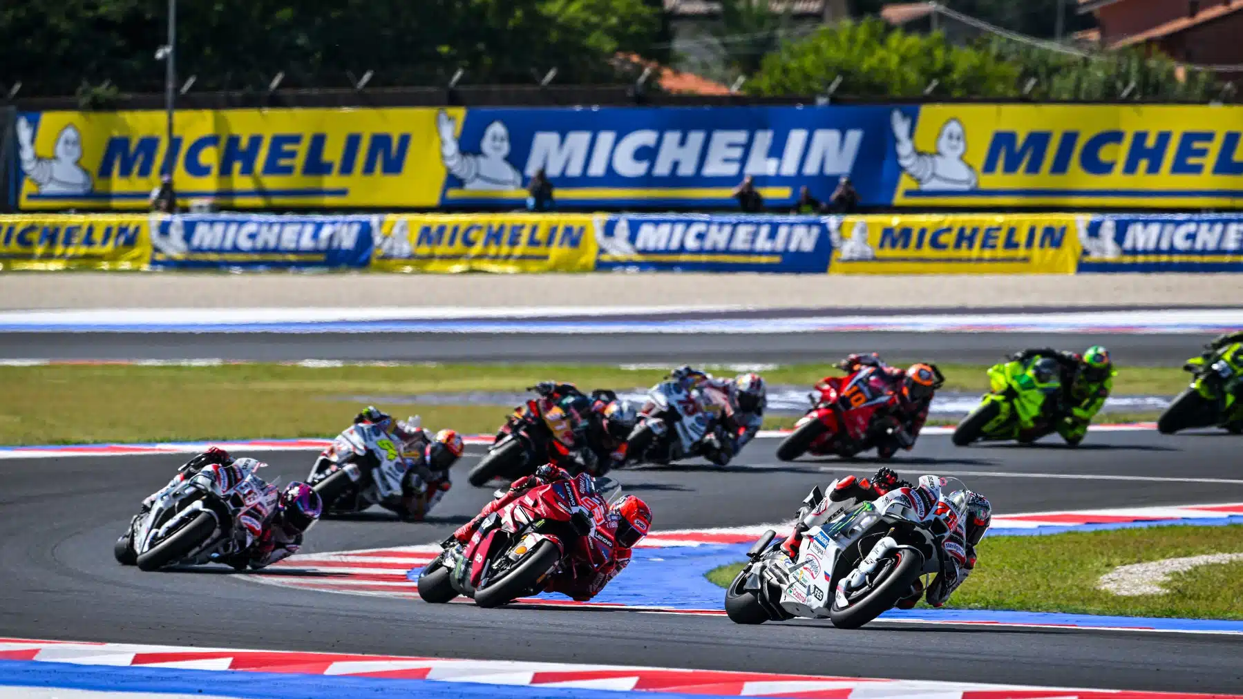 Bezzecchi leads the charge on lap one. Seven corners later he was out of the race. making Márquez and Martin the title favourites
