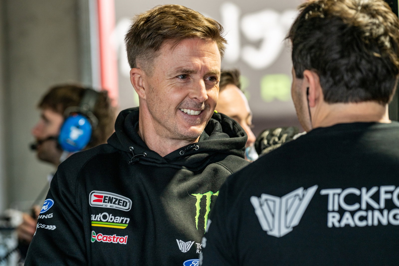 Mark Winterbottom signs Tickford contract extension