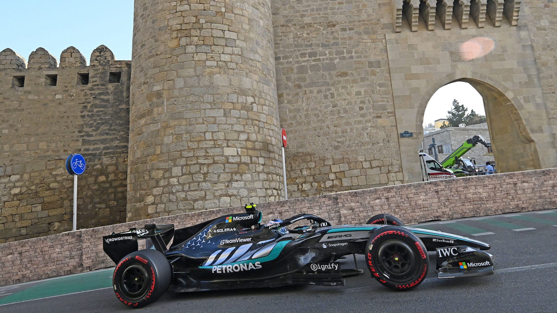 Antonelli's worst weekend of 2026 was still an F1 champion's drive