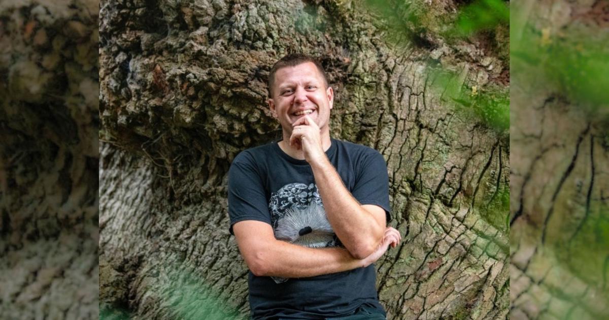 Acclaimed Norfolk author and mental health campaigner dies