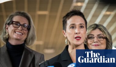 Victorian Labor makes abortion access easier amid fears One Nation could try to wind it back | Victorian politics