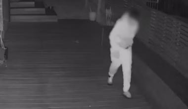 Man allegedly stabbed multiple times southeast of Melbourne, three teens arrested