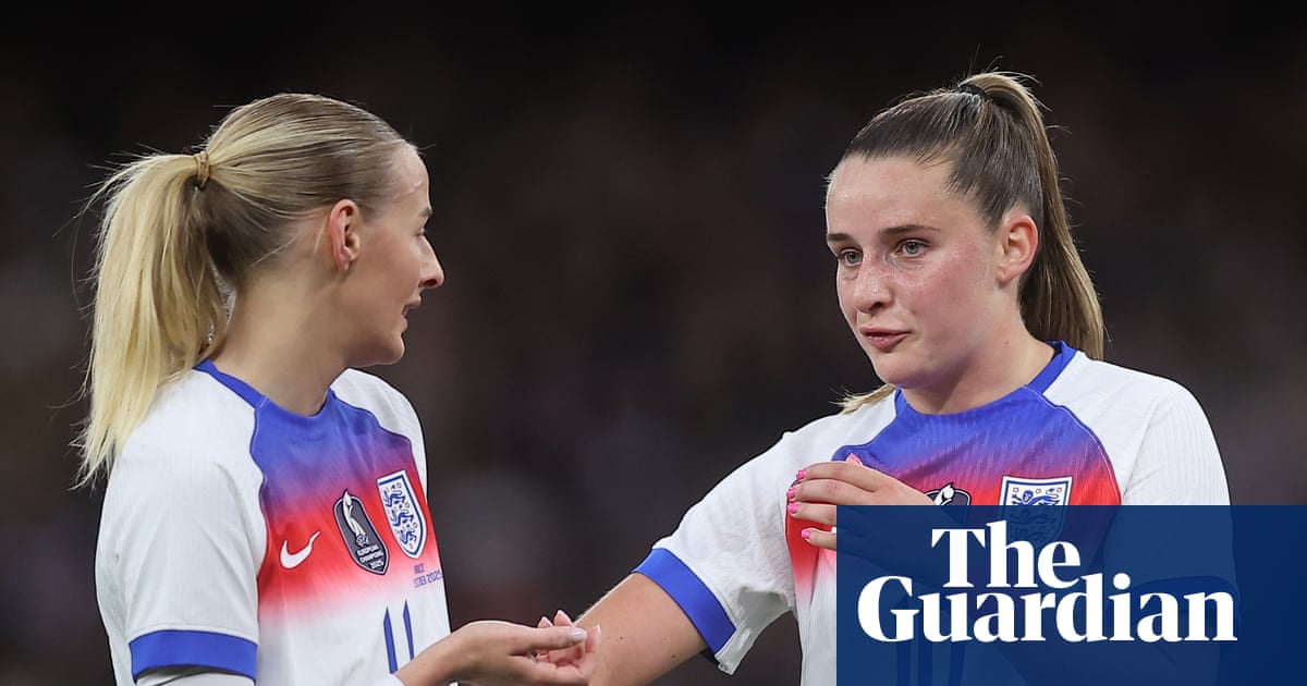 Chloe Kelly and Ella Toone dropped by England after not hitting ‘expected’ level | England women's football team