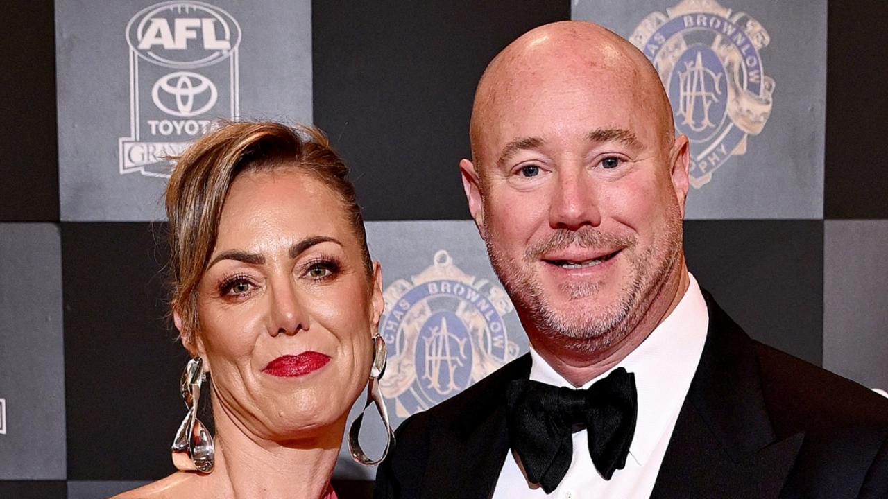 Ex-Carlton boss Luke Sayers sorry to ex-wife Cate over explicit X post