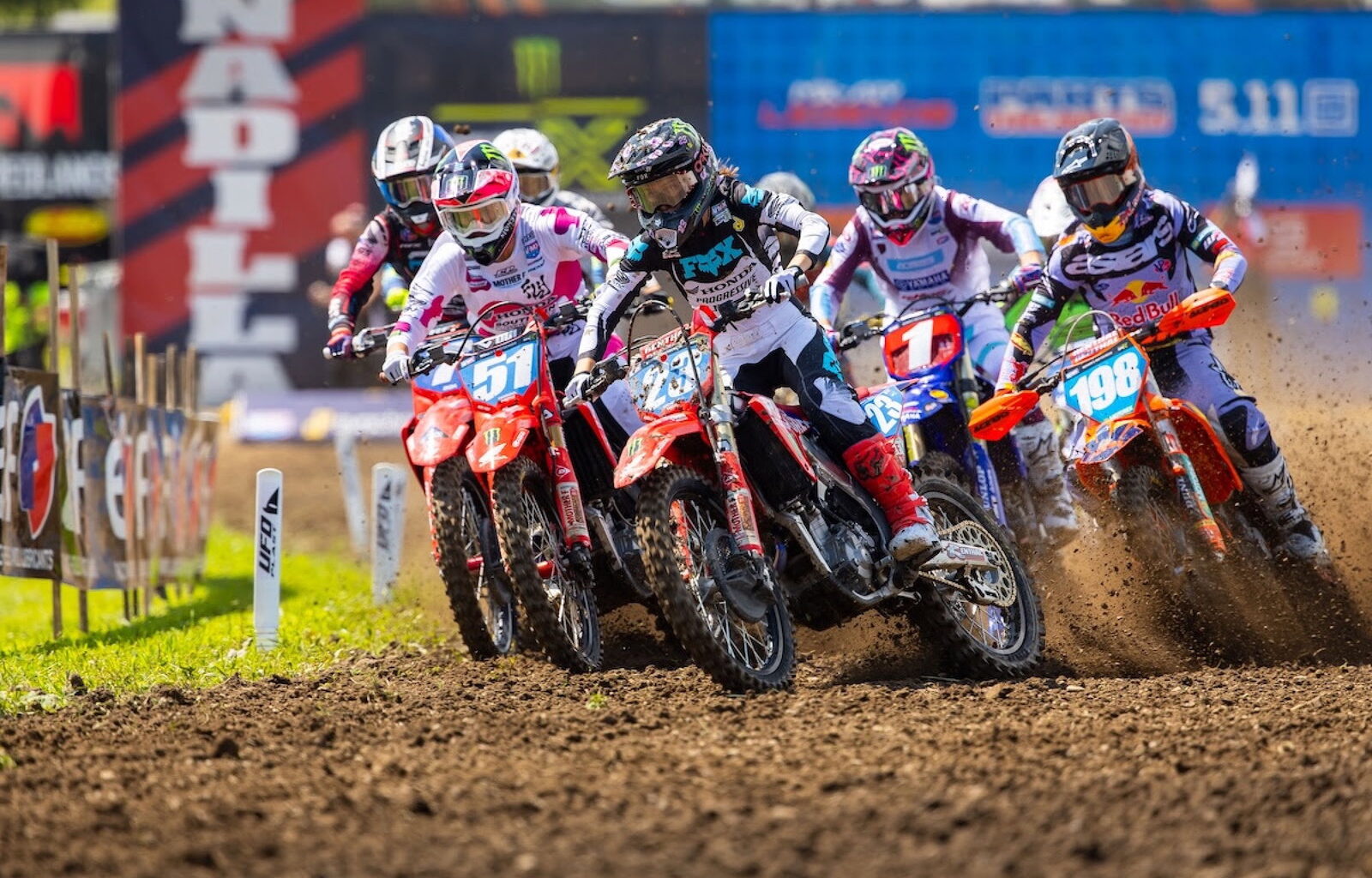 Top 13 WMX Competitors to Race in WMX Invitational at SMX World Championship Final on Saturday