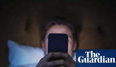 Labor wants Australians to be able to opt out of online algorithms. How will it change your feed? | Australia news