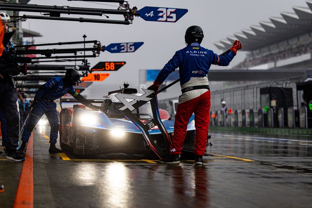 Even if Alpine sacrificed one car, its chances of victory were slim due to its conservatism on fuel and tyres