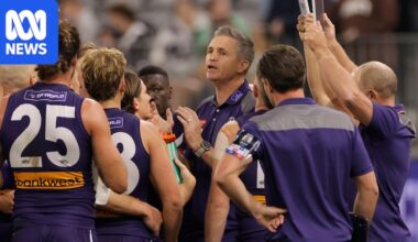 Fremantle coach Justin Longmuir wants Dockers to stay in the moment ahead of Hawthorn AFL finals clash