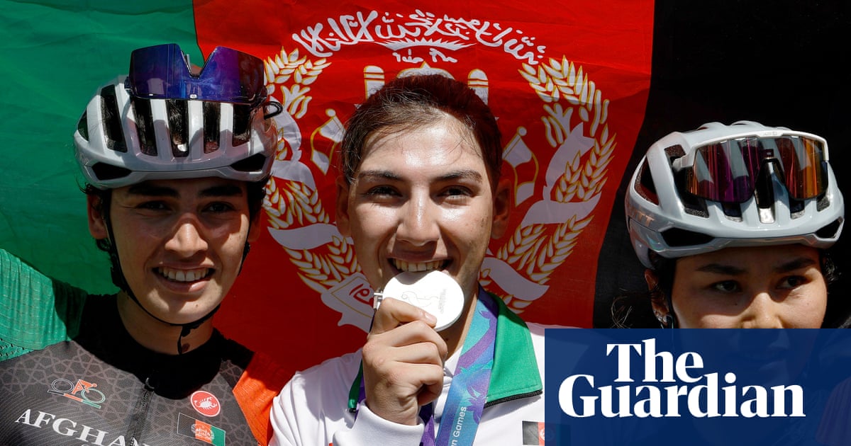 Afghan cyclist who disguised herself as a man to evade Taliban wins Asian Games silver | Cycling