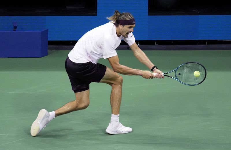 Tennis: Tennis-Zverev reaches US Open fourth round with win over Tabilo