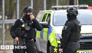 Five men arrested in RAF Fairford incident released on police bail - BBC