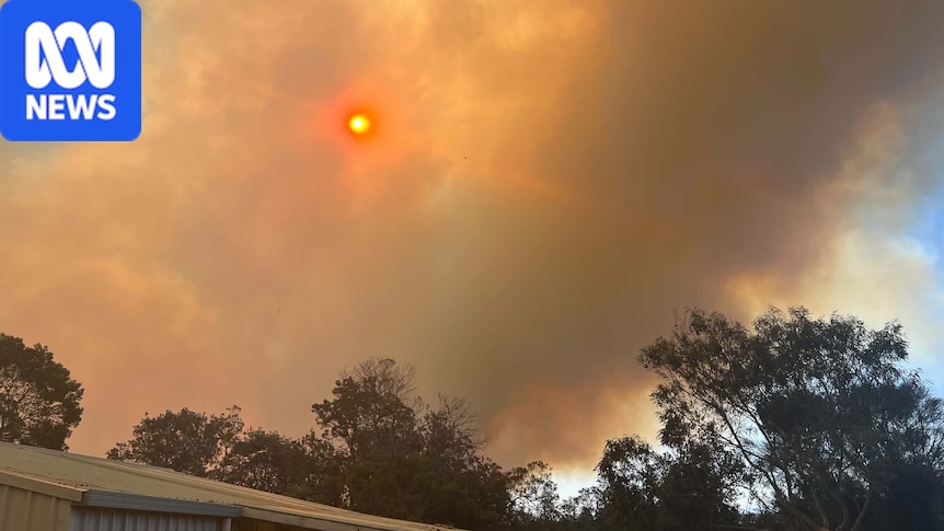 Watch and Act issued as out-of-control bushfire burns in Victoria's Central Gippsland
