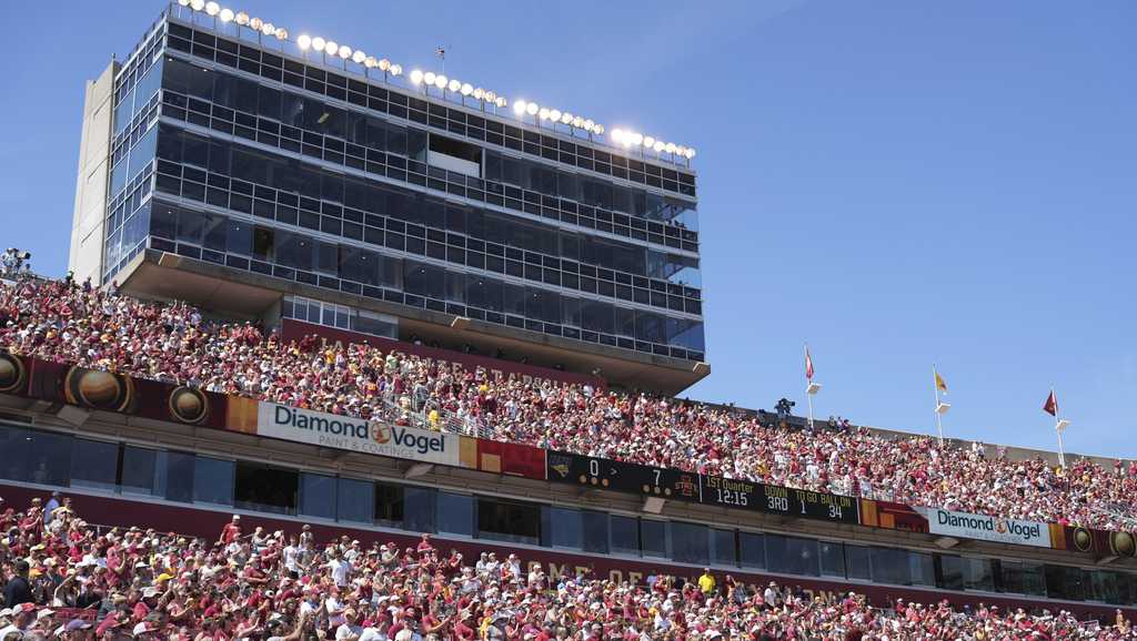 Jaheim Singletary: Iowa State football player carted off with injury