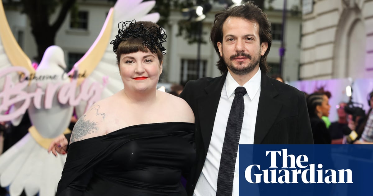 Girls creator Lena Dunham welcomes baby girl delivered via surrogate | Lena Dunham