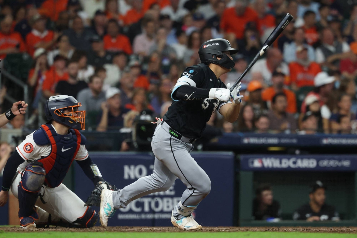 Yankees and pope-backed White Sox start MLB playoffs with wins