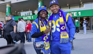 Fans pack the first regular-season NFL game in Australia