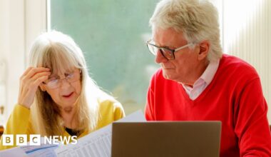 State pension likely to rise by 3.9% next April - BBC