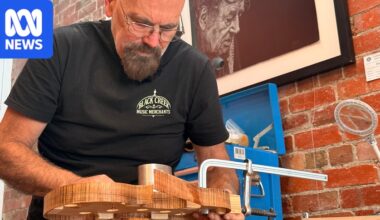 Gippsland violin maker Richard Hall delights providing timeless joy