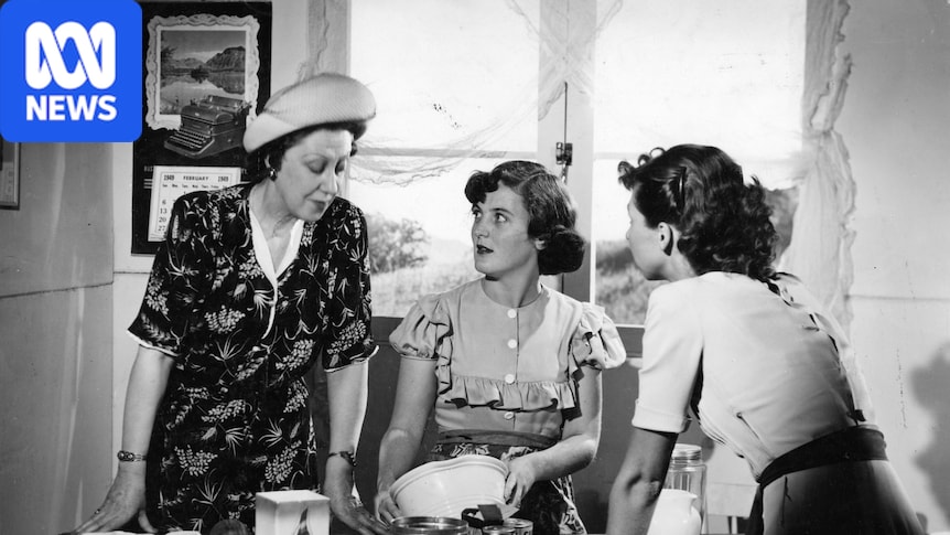 Blue Hills' legacy endures in rural and regional Australia 50 years after radio series ended