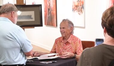 Beach Boys founding member Al Jardine connects with Lima fans