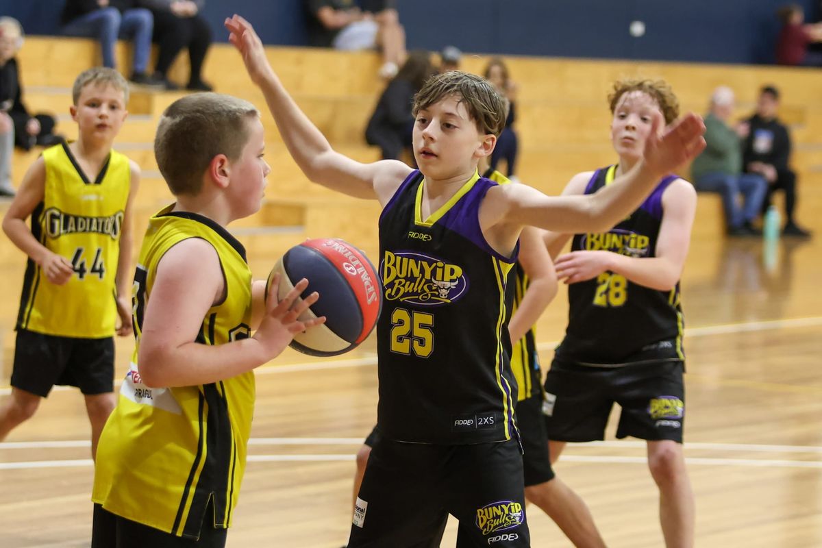 Basketball Under 12s: Bunyip Spurs vs Gladiators Felix