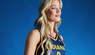 “Is that fair?”: Sophie Cunningham baffled by LeBron James and Stephen Curry’s NBA “privileges”