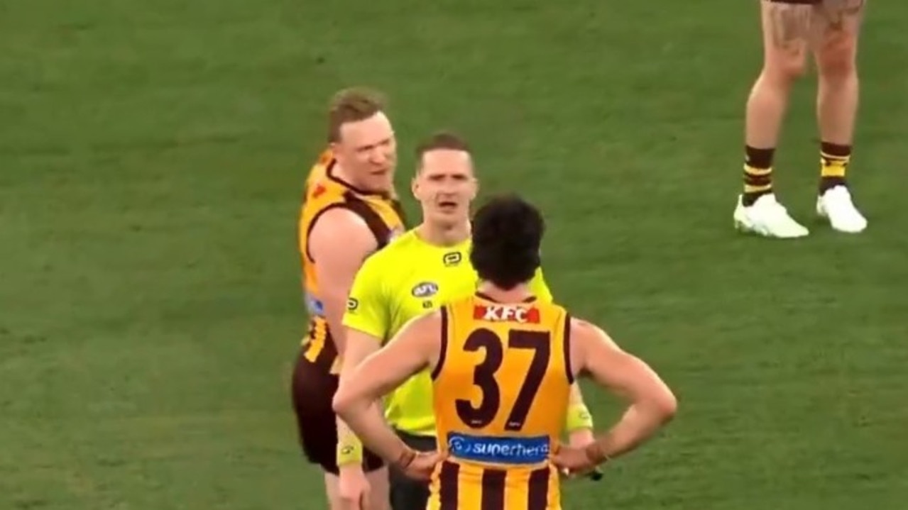 AFL 2026: Umpire Hayden Meyer reveals he “felt threatened” by Hawthorn stars as ugly scenes erupted