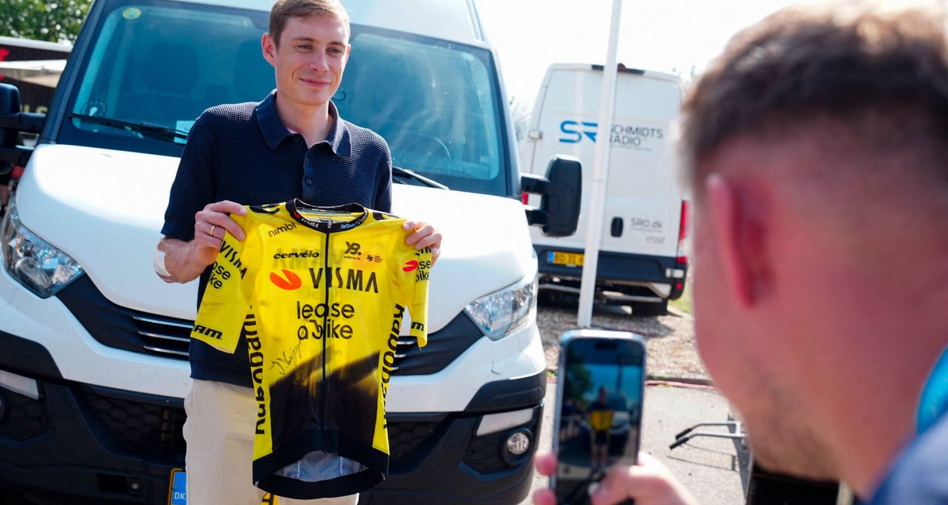 Jonas Vingegaard consoles young fan: 'Don't worry, I won't stop riding'