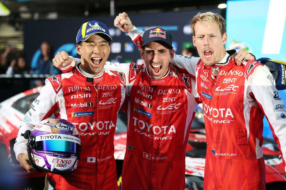 The #8 Toyota crew of Buemi, Hartley and Hirakawa have jumped to the top of the drivers' standings