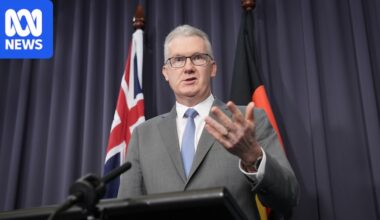International students to be effectively barred from bringing family to Australia