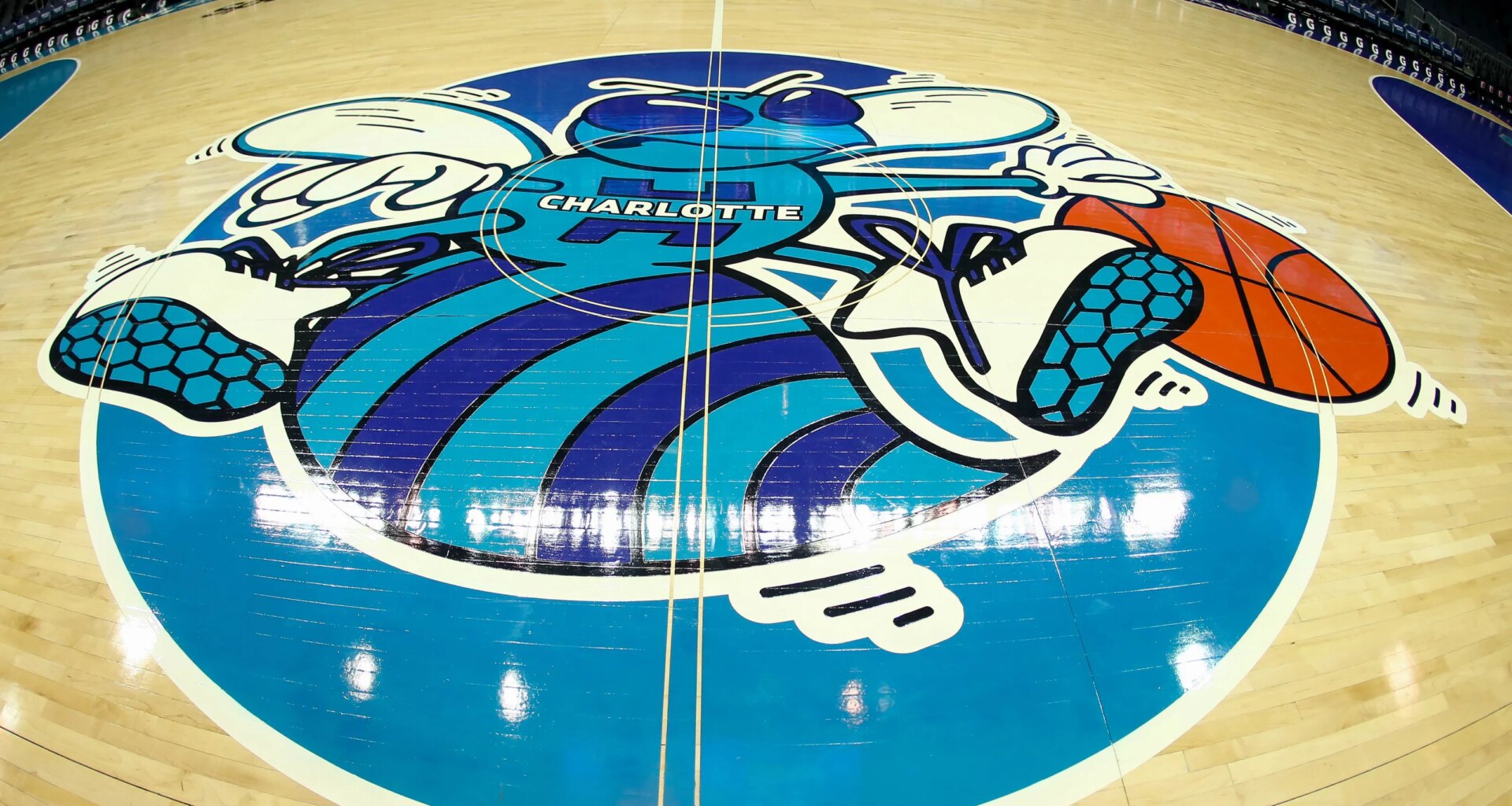 Hornets jersey history No. 2 Dale Ellis 1999-2000