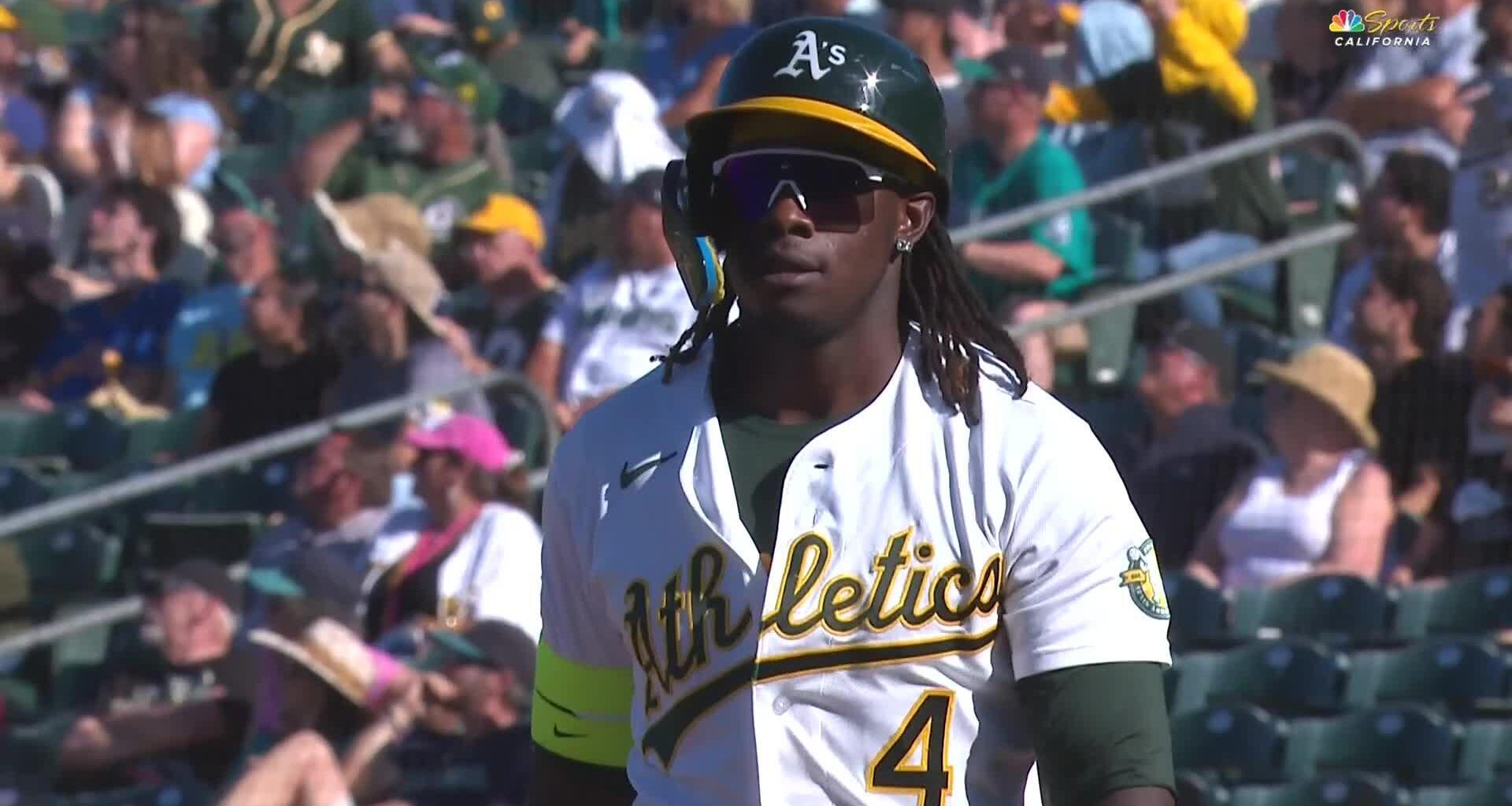 Mariners stumble again in playoff push, Butler's 9th-inning homer lifts A's to 8-7 win