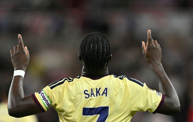 Arsenal's English midfielder #07 Bukayo Saka celebrates scoring the team's second goal during the English Premier League football match between Sunderland and Arsenal at The Stadium of Light in Sunderland in north east England on September 12, 2026. (Photo by Oli SCARFF / AFP) / RESTRICTED TO EDITORIAL USE. No use with unauthorized audio, video, data, fixture lists, club/league logos or 'live' services. Online in-match use limited to 120 images. An additional 40 images may be used in extra time. No video emulation. Social media in-match use limited to 120 images. An additional 40 images may be used in extra time. No use in betting publications, games or single club/league/player publications. /