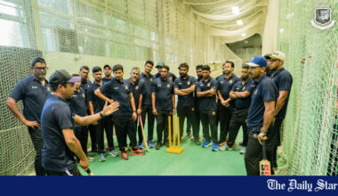 Cricketers embrace coaching culture | The Daily Star