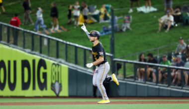 MLB Mailbag: Lowe, Alvarez, Woodruff, GM Searches