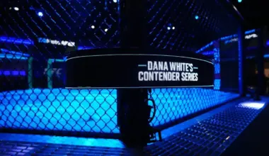 Thai fighter Stamp Fairtex makes her entrance in ONE Championship