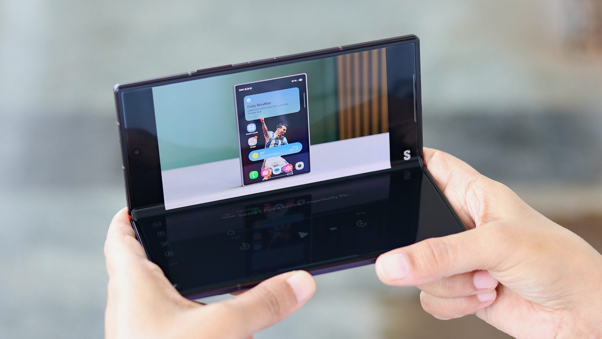 Galaxy Z Fold 8 Ultra in Flex Mode